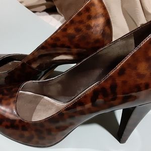 Size 8M Antonio Melani Heels